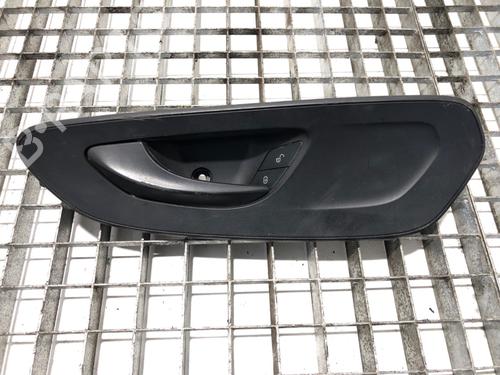 Used Front left interior door handle Front left interior door handle MERCEDES-BENZ SPRINTER 3,5-t Van (B906) 319 CDI / BlueTEC (906.631, 906.633, 906.635, 906.637) (190 hp) 39288743 39288743