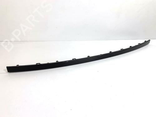 Pynteliste til bagklap Pynteliste til bagklap LAND ROVER RANGE ROVER EVOQUE (L551) 2.0 D200 MHEV 4x4 (204 hp) 39323039 39323039