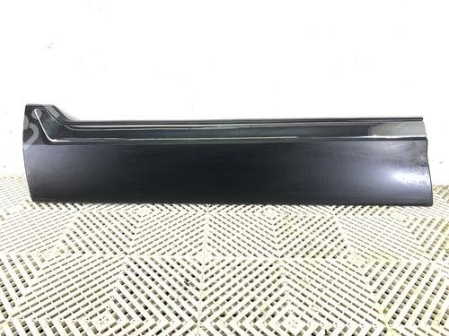 Used Door moulding trim Door moulding trim 39309864 39309864