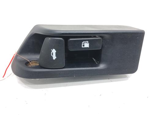 Used Tailgate handle Tailgate handle TOYOTA YARIS (_P9_) 1.5 (NCP91_) (107 hp) 39281811 39281811