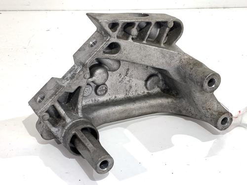 Used Engine mount Engine mount SKODA SUPERB III (3V3) 2.0 TDI (150 hp) 39328292 39328292