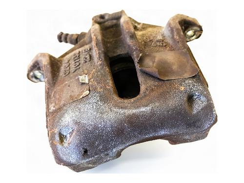 Used Right front brake caliper Right front brake caliper PEUGEOT 2008 I (CU_) 1.2 VTi (82 hp) 39353973 39353973