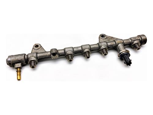 Used Injection rail Injection rail 39366550 39366550