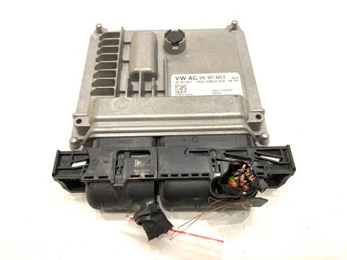 engine-control-unit-ecu-skoda-octavia-iii-combi-5e5-5e6-2012-2013-2014-2015-2016-2017-2018-2019-2020-39305093 main image