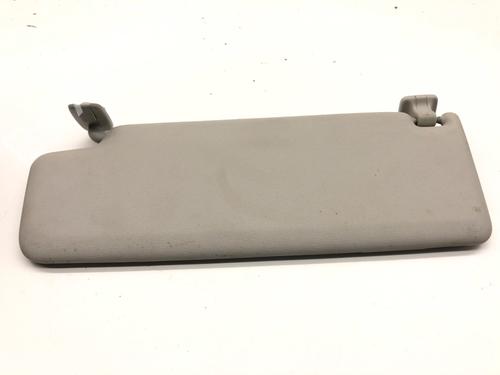 Used Right sun visor Right sun visor 39314818 39314818