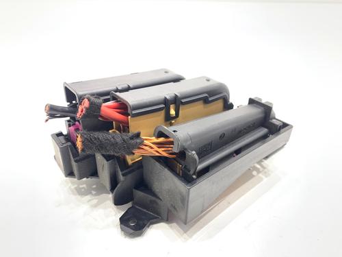 Fuse box AUDI A5 (8T3) 3.0 TDI quattro | BP39320500E1 - Image 2