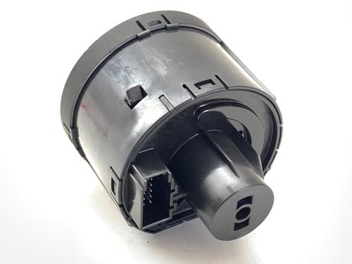 Headlight switch VW GOLF VII Variant (BA5, BV5) 2.0 TDI | BP39602640I24 - Image 2