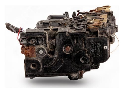 Højre bagtil lås Højre bagtil lås VW PASSAT B5.5 Variant (3B6) 1.9 TDI 4motion (130 hp) 39762977 39762977