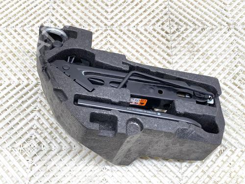 kit-rueda-repuesto-opel-corsa-e-x15-2014-39339816 main image