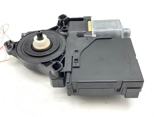 Left front window motor VW PASSAT B7 Variant (365) 2.0 TDI | BP39365831E21 - Image 2