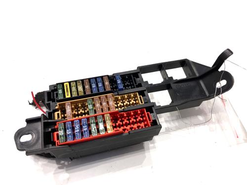 Used Fuse box Fuse box 39350727 39350727