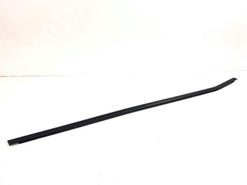Used Door moulding trim Door moulding trim 39304338 39304338