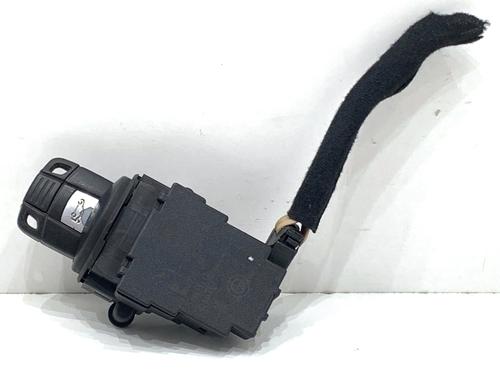switch-bmw-5-touring-e61-2004-2005-2006-2007-2008-2009-2010-39330347 main image