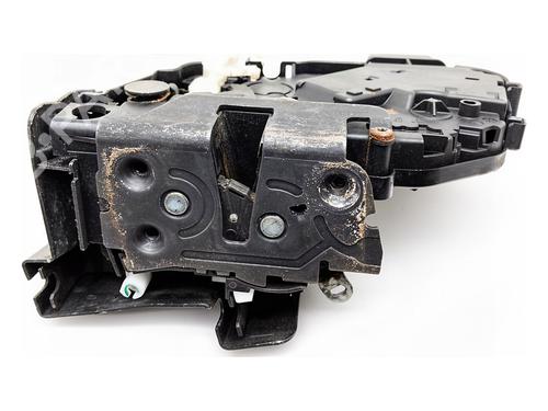 front-left-lock-volvo-v70-iii-135-2007-2008-2009-2010-2011-2012-2013-2014-2015-2016-39355330 main image