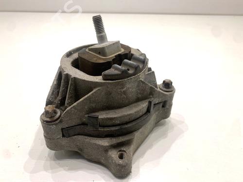 Used Engine mount Engine mount 39333033 39333033