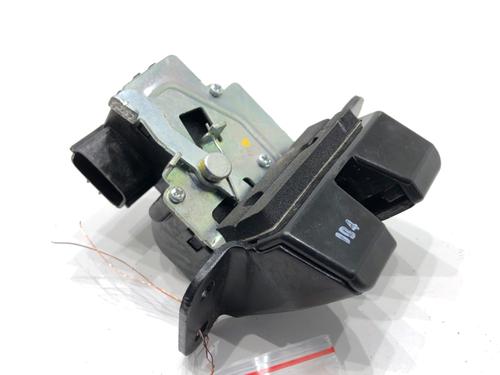tailgate-lock-kia-carens-iv-2013-39320376 main image