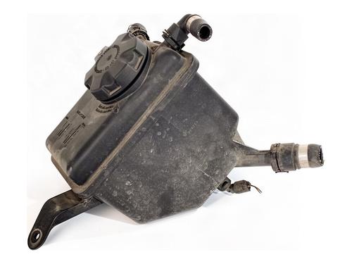 expansion-tank-bmw-5-e60-2001-2002-2003-2004-2005-2006-2007-2008-2009-2010-39373611 main image