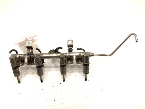 Injection rail CITROËN C4 Picasso II 1.6 THP 155 | BP39376764M98 - Image 2