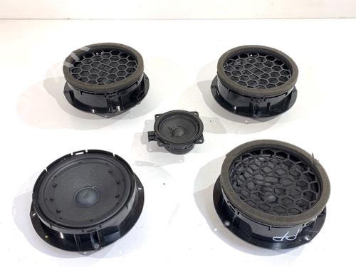 Used Speaker Speaker SKODA OCTAVIA IV (NX3, NN3, PV3) 2.0 TSI 4x4 (190 hp) 39338287 39338287