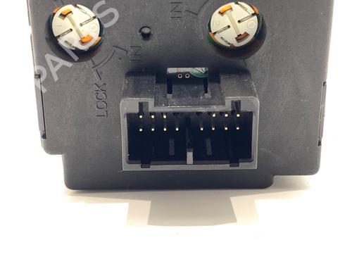 Headlight switch VOLVO V50 (545) 2.0 D | BP39313162I24 - Image 4