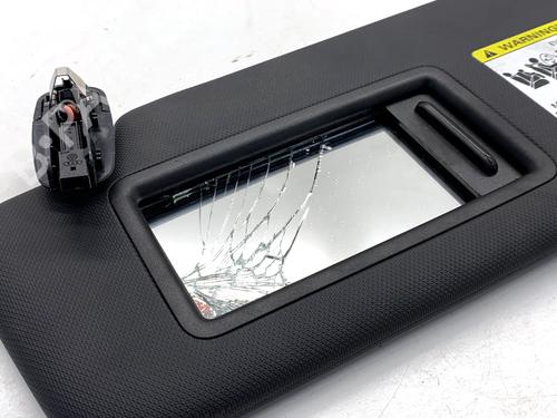 Left sun visor AUDI A3 Limousine (8VS, 8VM) 2.0 TFSI quattro | BP39322476I1 - Image 3