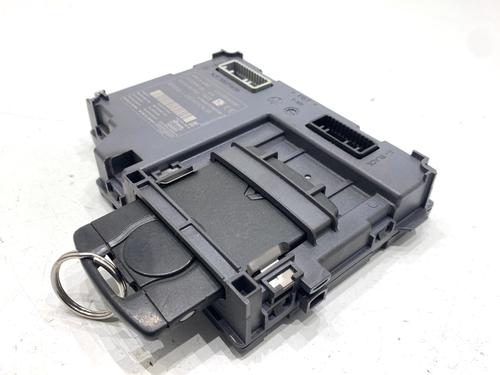 switch-renault-clio-iv-bh_-2012-2013-2014-2015-2016-2017-2018-2019-2020-2021-39340032 main image