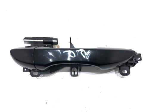front-right-exterior-door-handle-toyota-auris-_e18_-2012-2013-2014-2015-2016-2017-2018-2019-39283437 main image