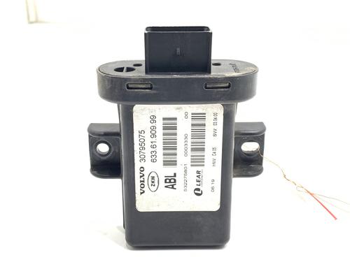 Used Lights ECU Lights ECU VOLVO S80 II (124) 4.4 V8 AWD (316 hp) 39309078 39309078