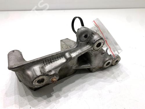 Used Gearbox mount Gearbox mount 39323176 39323176