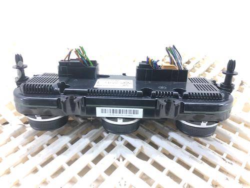 Climate control VW PASSAT B8 Variant (3G5, CB5) 2.0 TDI | BP39308411I5 - Image 3