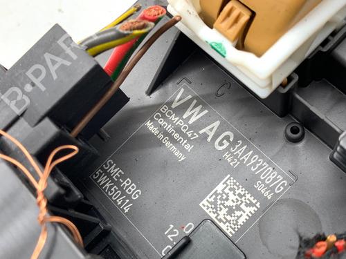 Electronic module VW PASSAT B7 Variant (365) 2.0 TDI | BP39372651M83 - Image 3