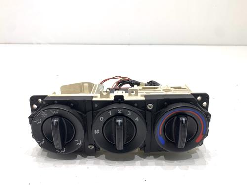 Used Climate control Climate control 39347121 39347121