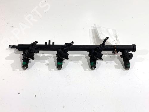 Used Injection rail Injection rail 39331856 39331856