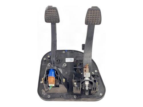 Used Pedal Pedal IVECO DAILY VI Platform/Chassis 33S16, 35S16, 35C16, 40C16, 42S16, 50C16 (156 hp) 40033553 40033553