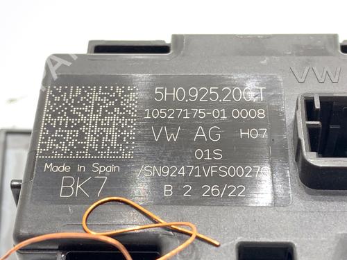 Warning switch VW GOLF VIII (CD1, DA1) 1.5 TSI | BP39291943I22 - Image 4