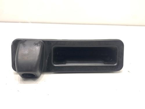 Used Tailgate handle Tailgate handle BMW 5 (G30, F90) 520 d xDrive (190 hp) 39323493 39323493