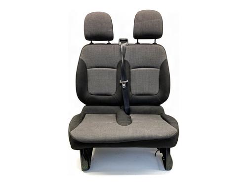 right-front-seat-renault-trafic-iii-van-fg_-2014-39367417 main image