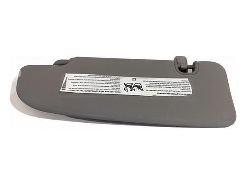 right-sun-visor-alfa-romeo-giulia-952_-2015-39358495 main image