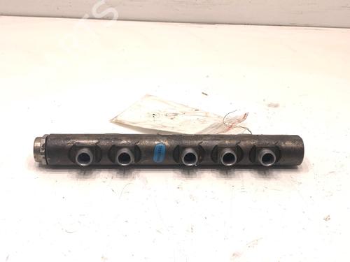 Used Injection rail Injection rail 39312063 39312063