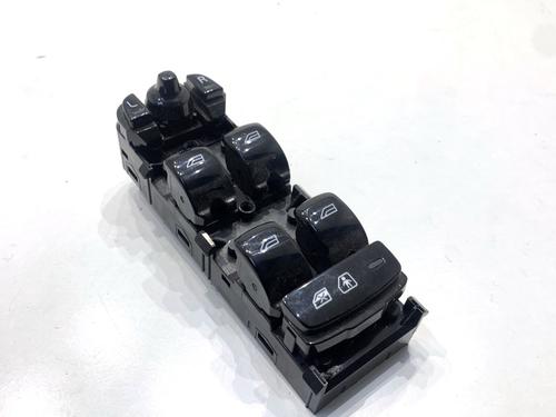 switch-volvo-s90-ii-234-2016-39316992 main image