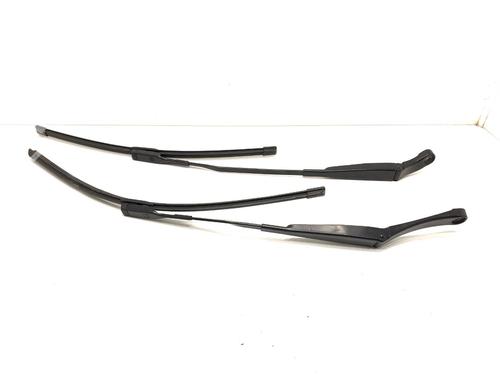 front-windshield-wiper-arm-audi-tt-fv3-fvp-2014-39289830 main image