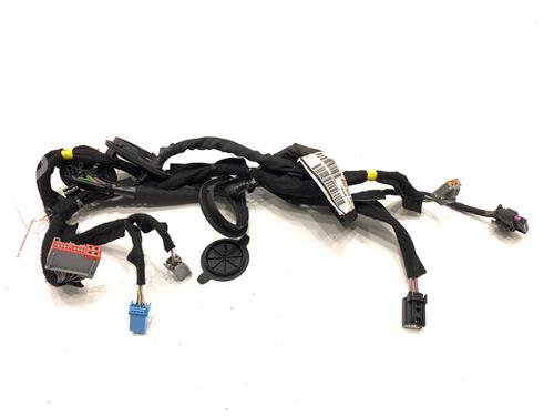 BP39304471E16 main image