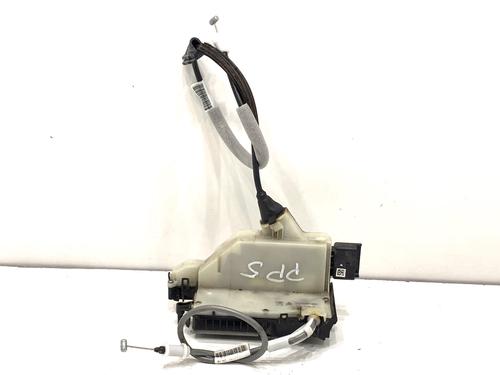 rear-right-lock-ds-ds-4-ds-4-crossback-nx_-2015-2016-2017-2018-39342046 main image