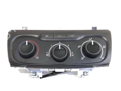 Used Climate control Climate control 39303231 39303231