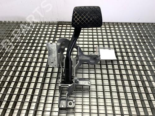 Pedal freno Pedal freno 39318642 39318642