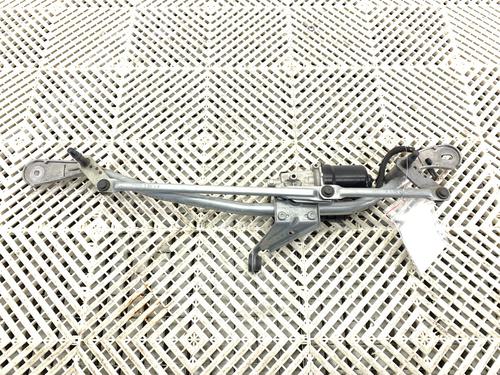 front-wipers-mechanism-bmw-3-touring-g21-g81-2019-39289641 main image