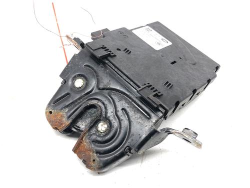 tailgate-lock-jaguar-f-pace-x761-2015-39317924 main image