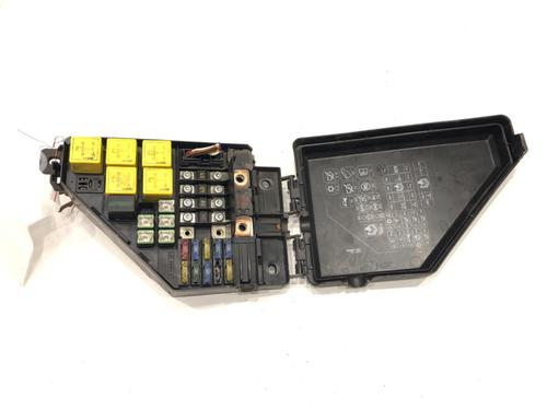 Used Fuse box Fuse box 39294461 39294461
