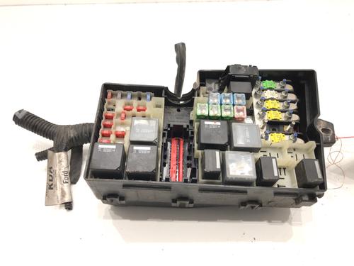 Used Fuse box Fuse box 39276720 39276720