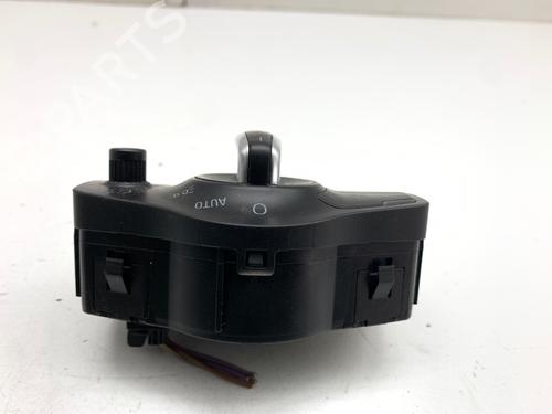 Headlight switch AUDI A4 B8 Avant (8K5) 2.0 TDI quattro | BP39376395I24 - Image 2